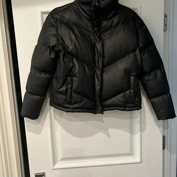 Bb Dakota xs puffer.       Great condition - Picture 3 of 8